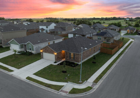 181 Onna Street, Taylor, TX 76574